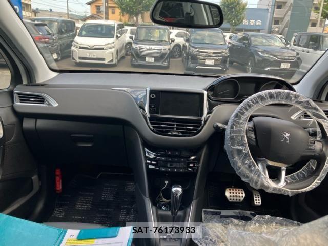 Peugeot 208 2013-10 7502202-12