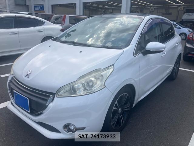 Peugeot 208 2013-10 7502202-1