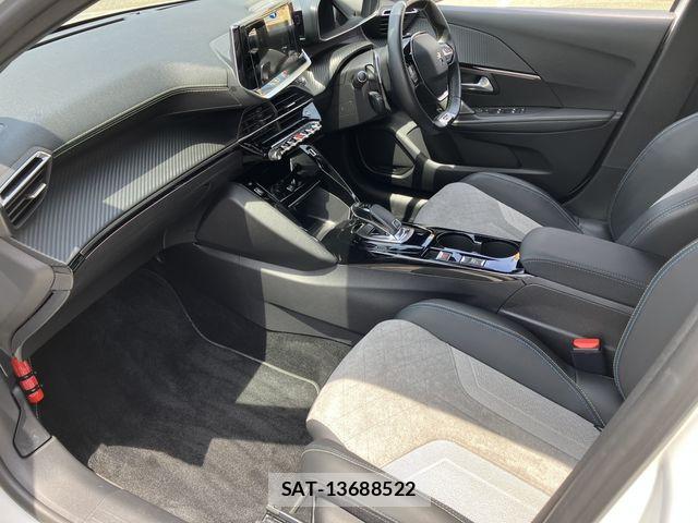Peugeot 208 2021-04 7502199-11