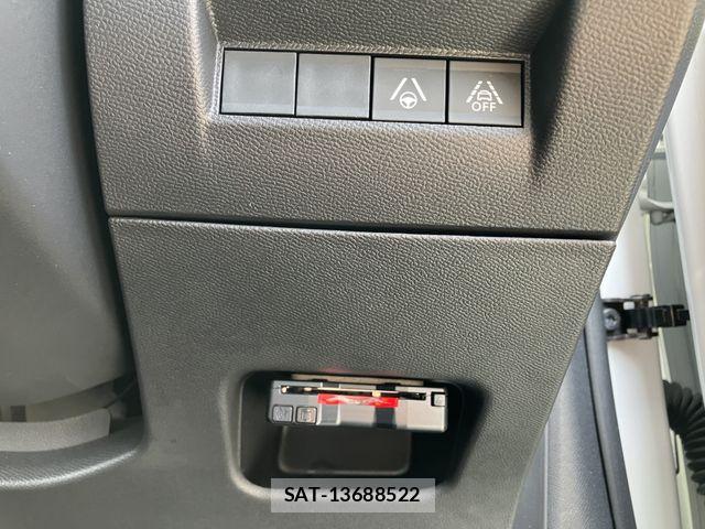 Peugeot 208 2021-04 7502199-22