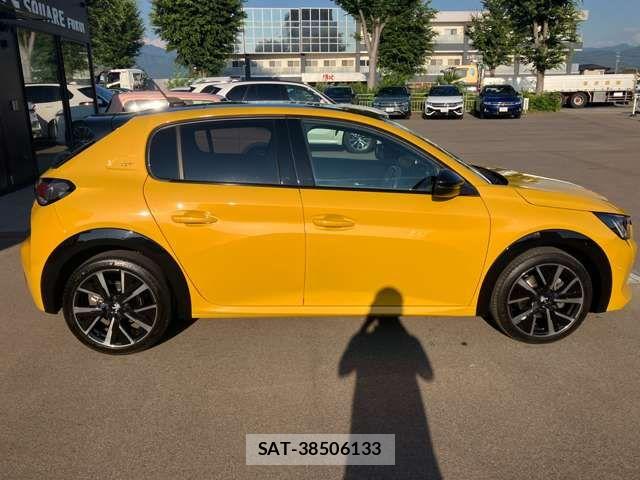 Peugeot 208 2023-10 7502200-6