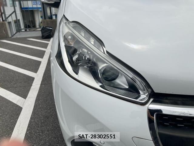 Peugeot 208 2019-07 7619155-10