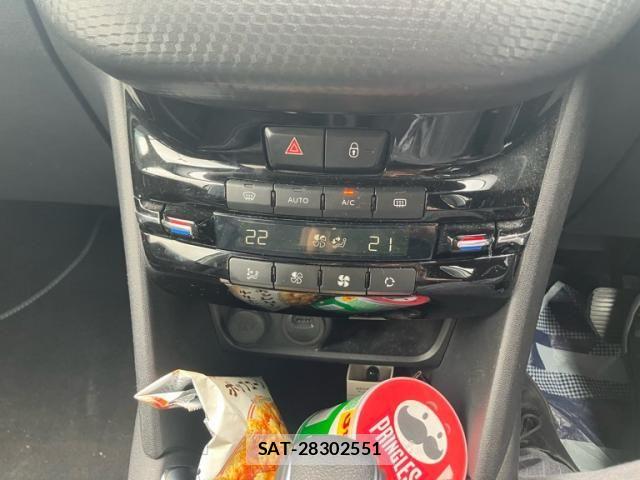 Peugeot 208 2019-07 7619155-13