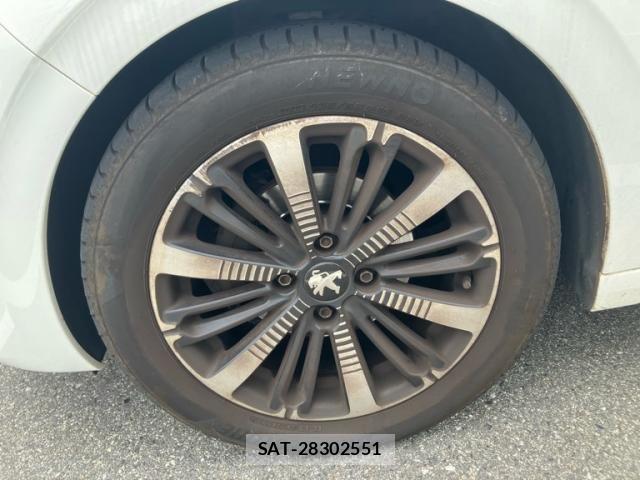 Peugeot 208 2019-07 7619155-4
