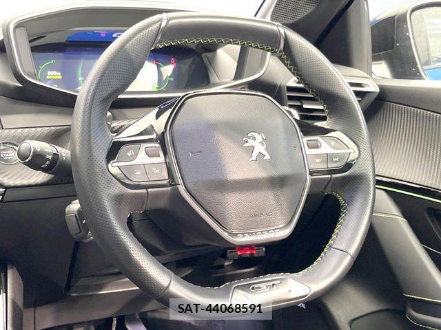 Peugeot 208 2020-08 7619153-10