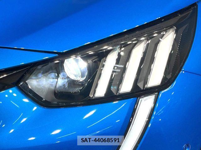 Peugeot 208 2020-08 7619153-13