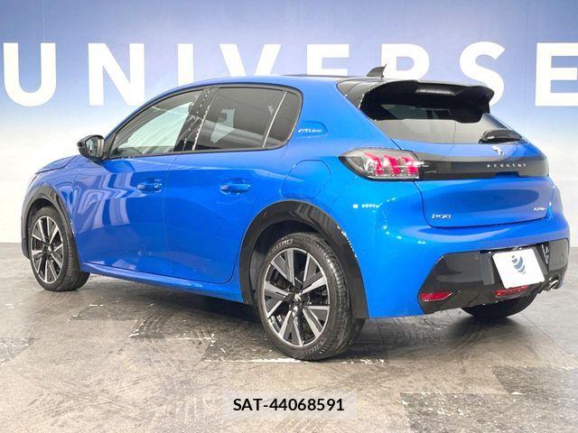 Peugeot 208 2020-08 7619153-18