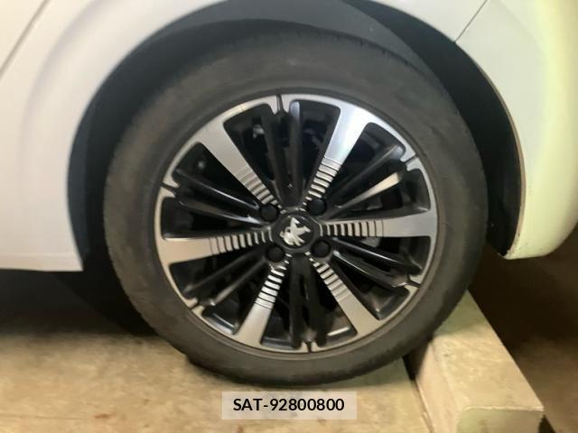 Peugeot 208 2019-08 7619156-8