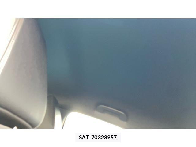 Peugeot 208 2021-11 7619151-12