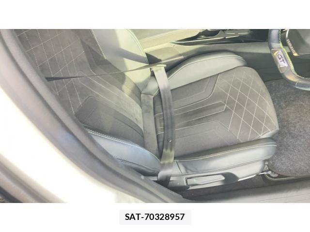 Peugeot 208 2021-11 7619151-15