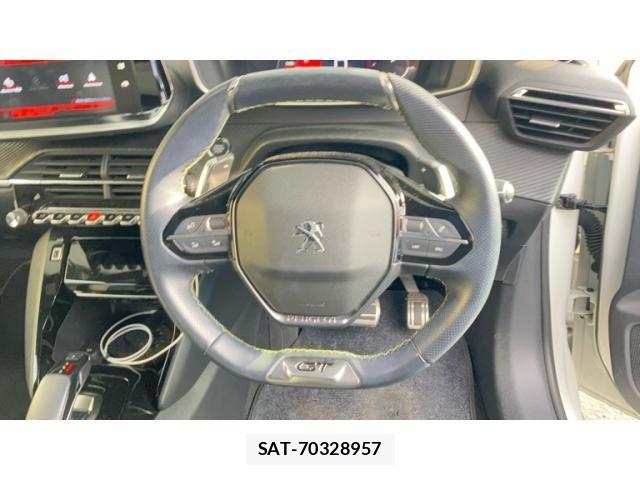 Peugeot 208 2021-11 7619151-16