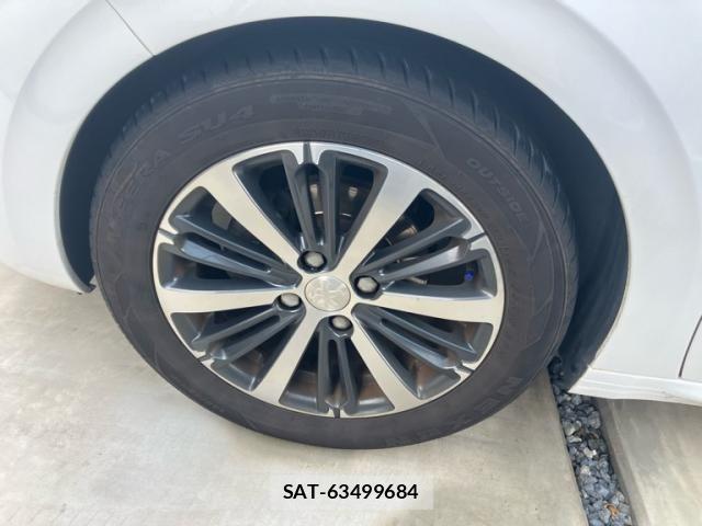 Peugeot 208 2016-12 7727109-9