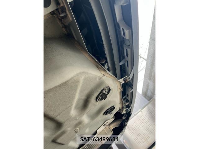 Peugeot 208 2016-12 7727109-10