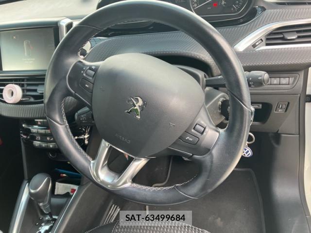 Peugeot 208 2016-12 7727109-11