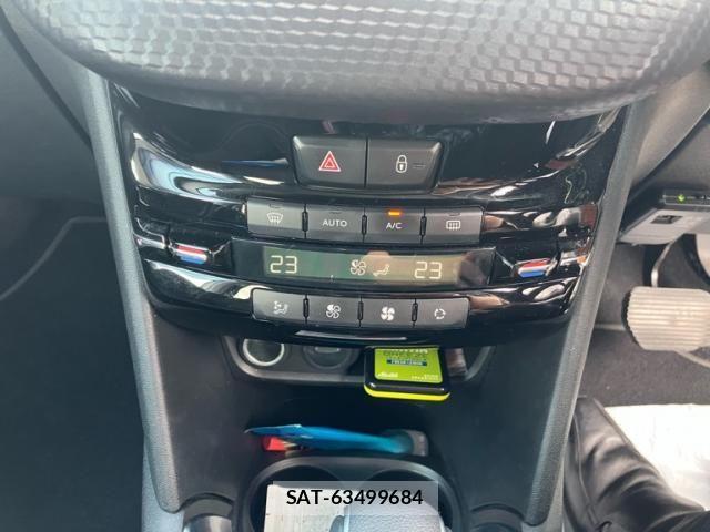 Peugeot 208 2016-12 7727109-23