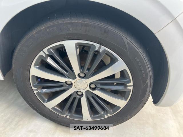 Peugeot 208 2016-12 7727109-8