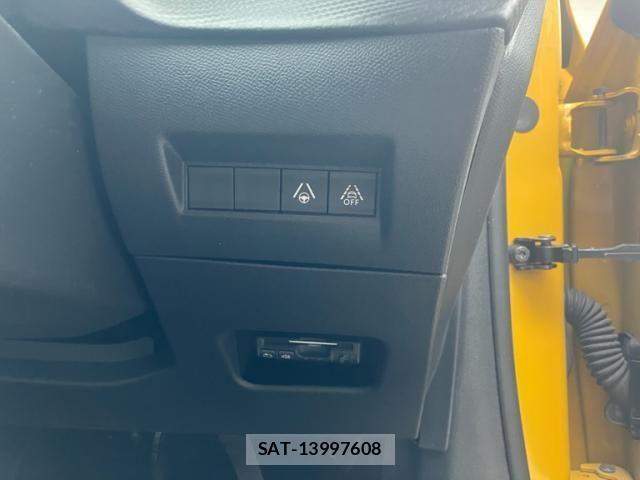 Peugeot 208 2020-12 7727106-16