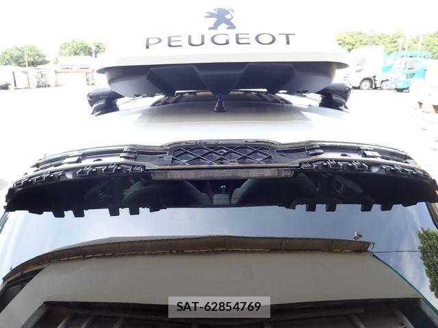 Peugeot 208 2014-07 7727111-9