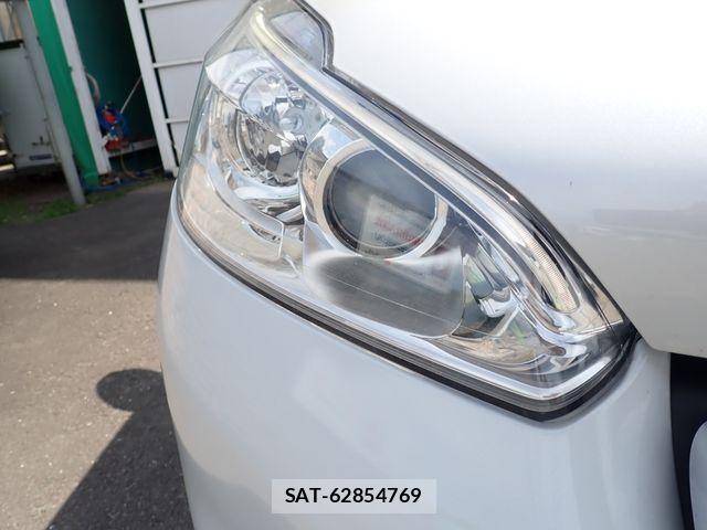 Peugeot 208 2014-07 7727111-10