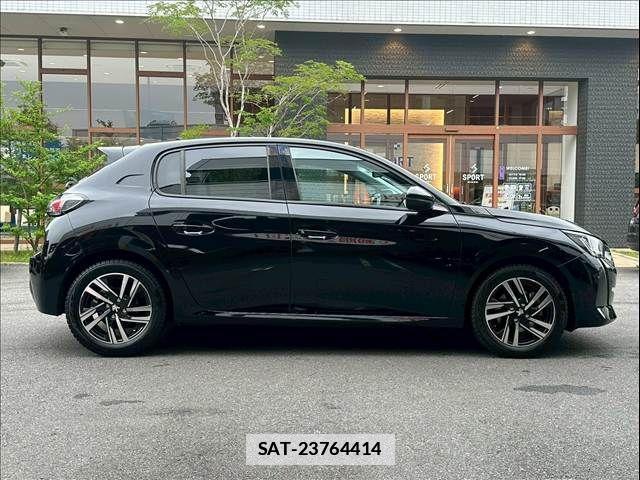 Peugeot 208 2020-10 7788156-13