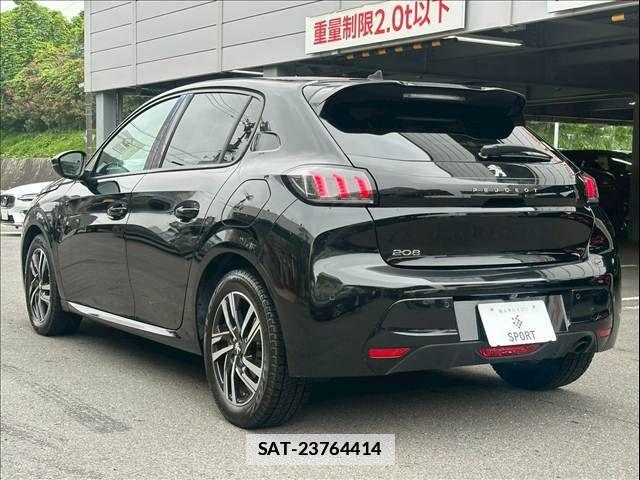 Peugeot 208 2020-10 7788156-15