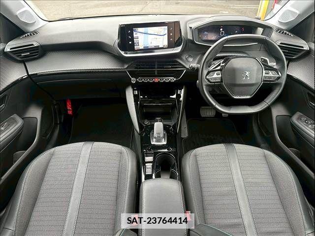 Peugeot 208 2020-10 7788156-2