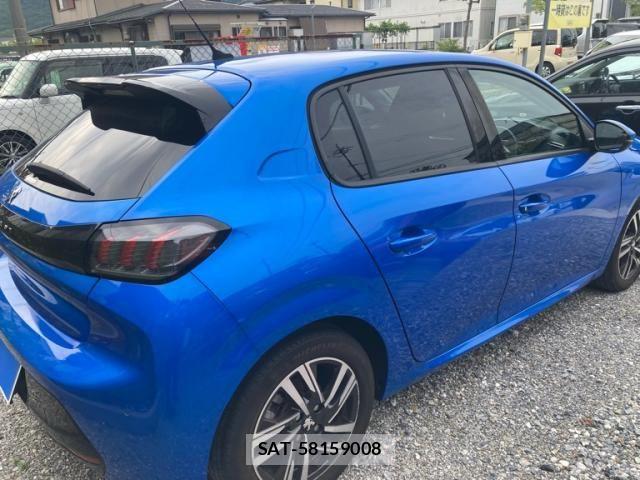 Peugeot 208 2021-06 7878739-9