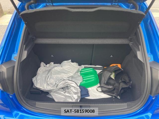 Peugeot 208 2021-06 7878739-10