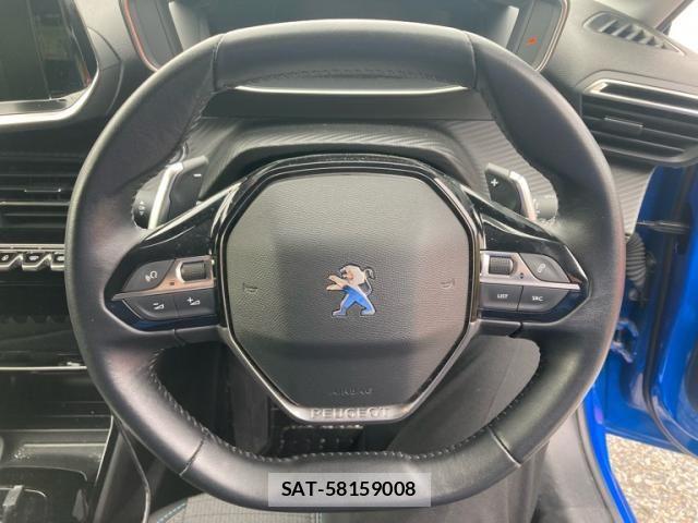 Peugeot 208 2021-06 7878739-17
