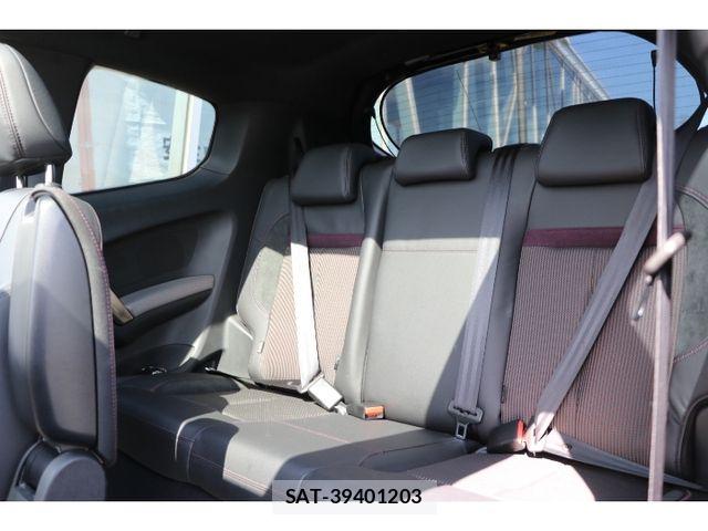 Peugeot 208 2014-05 7980552-11