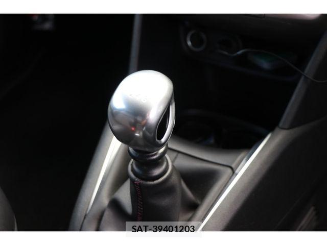 Peugeot 208 2014-05 7980552-3