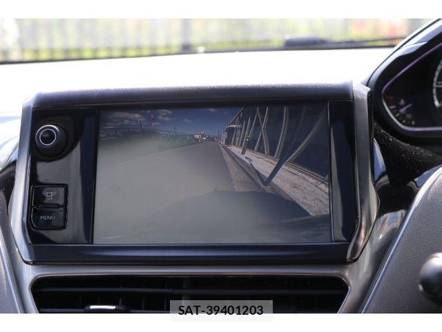 Peugeot 208 2014-05 7980552-7