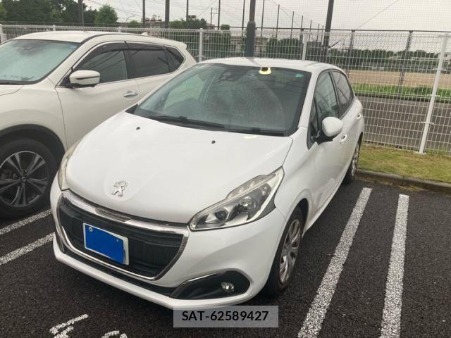 Peugeot 208 2017-07 8037571-1