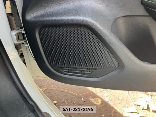 Peugeot 208 2022-09 8037567-16