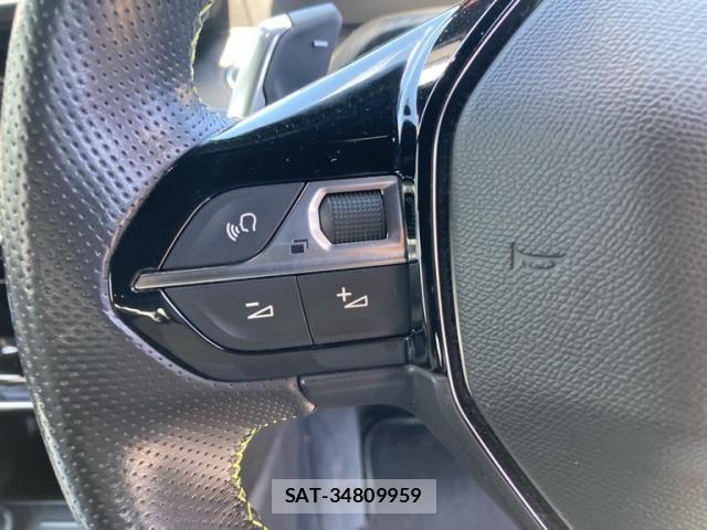 Peugeot 208 2020-10 8037568-10