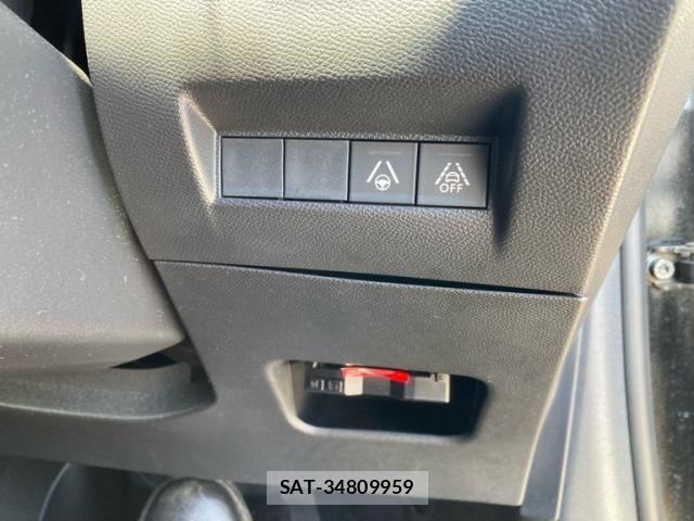 Peugeot 208 2020-10 8037568-12