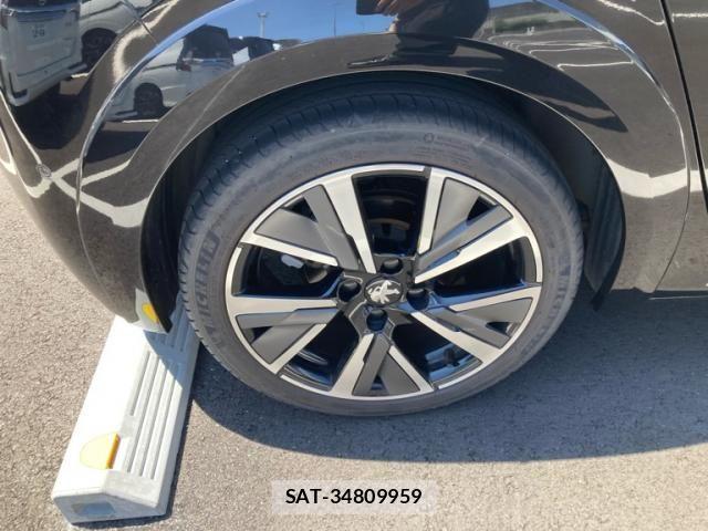 Peugeot 208 2020-10 8037568-4