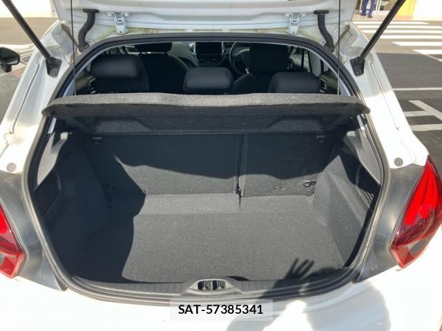 Peugeot 208 2019-03 8037573-15