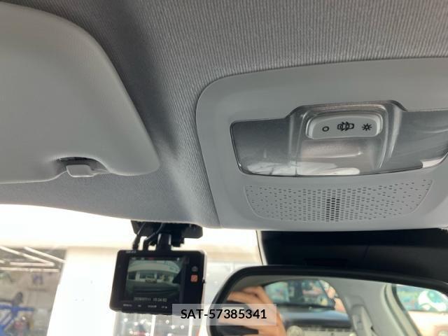 Peugeot 208 2019-03 8037573-21