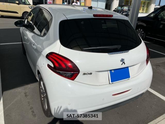 Peugeot 208 2019-03 8037573-4