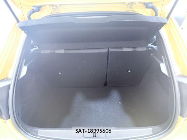 Peugeot 208 2022-06 8075102-23