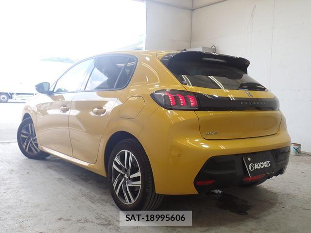 Peugeot 208 2022-06 8075102-2