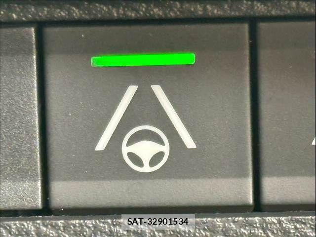 Peugeot 208 2020-08 8075104-10