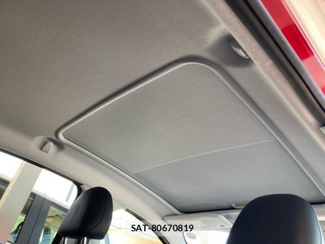 Peugeot 208 2014-07 8075105-10