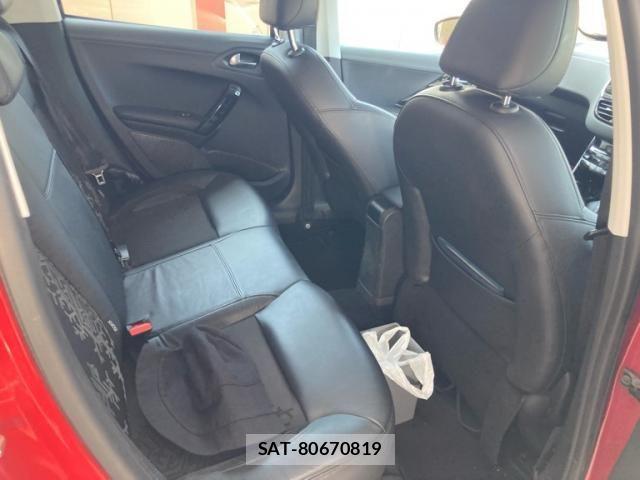 Peugeot 208 2014-07 8075105-8