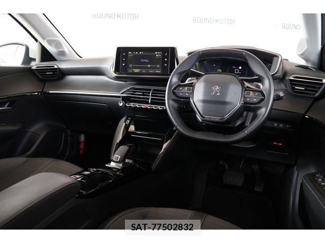 Peugeot 208 2021-09 8101176-1