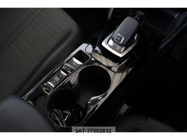 Peugeot 208 2021-09 8101176-19