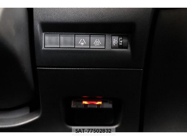 Peugeot 208 2021-09 8101176-21