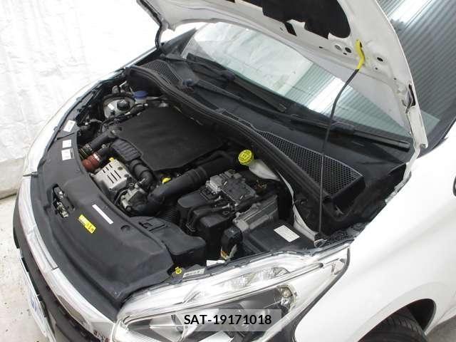 Peugeot 208 2016-12 8146408-10