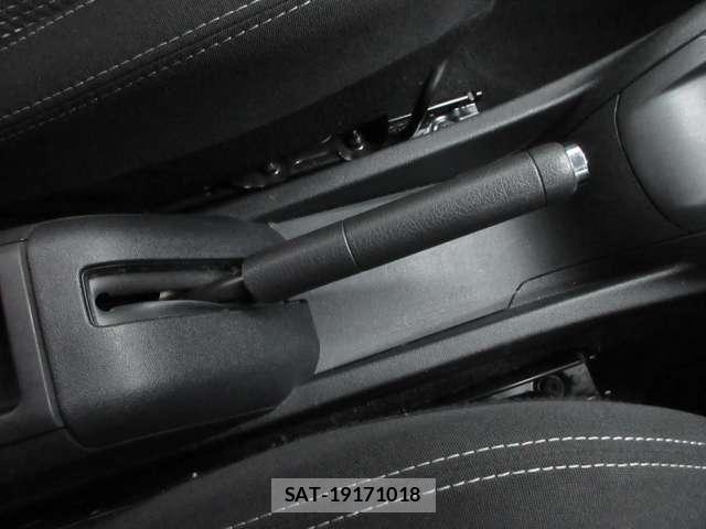 Peugeot 208 2016-12 8146408-18